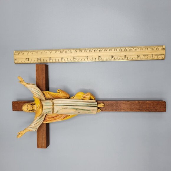 Vintage Wooden Cross Jesus Christ Figure Italy Wall Hanging Religious Decor 1984 - Picture 8 of 8